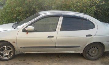 Ветровики Renault Megane I Sd 1995-2002 Cobra Tuning R11795 фото